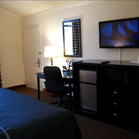 Americas Best Value Inn Romulus/Detroit Airport-3